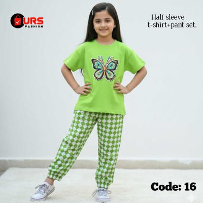 butterfly half sleeve t-shirt set.