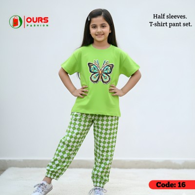 butterfly half sleeve t-shirt set.