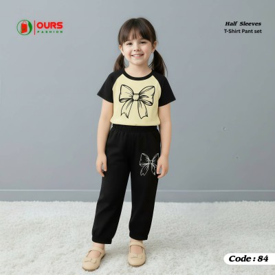 flower Raglan Sleeve design half sleeve t-shirt pant set.