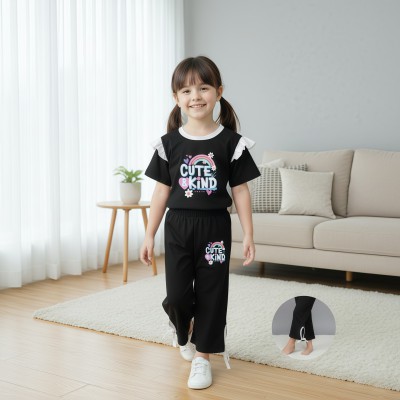 Cute kind design half sleeve t-shirt + pant set.
