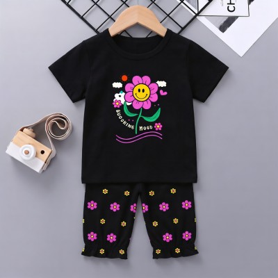 Half sleeve T-shirt & Pant Set Flower Design .