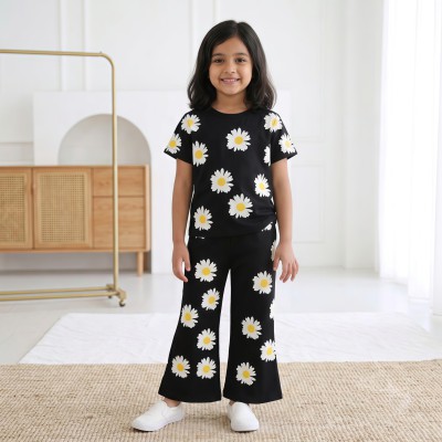 Sun flower all over design half sleeve t-shirt plazo set.